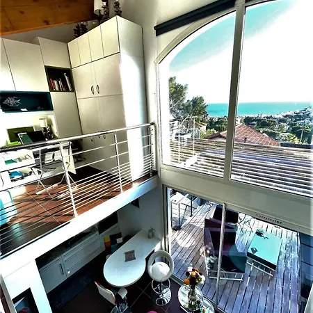 Triplex Grand Bleu شقة